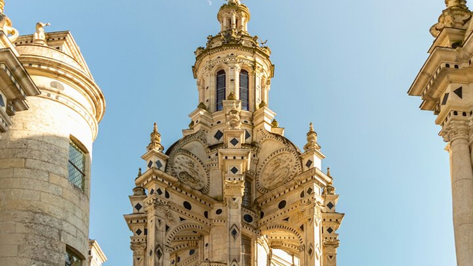 Loire Valley Castles Private Tour From Paris by Minivan