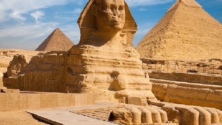 Private Layover Tour from Cairo Airport to Giza Pyramids