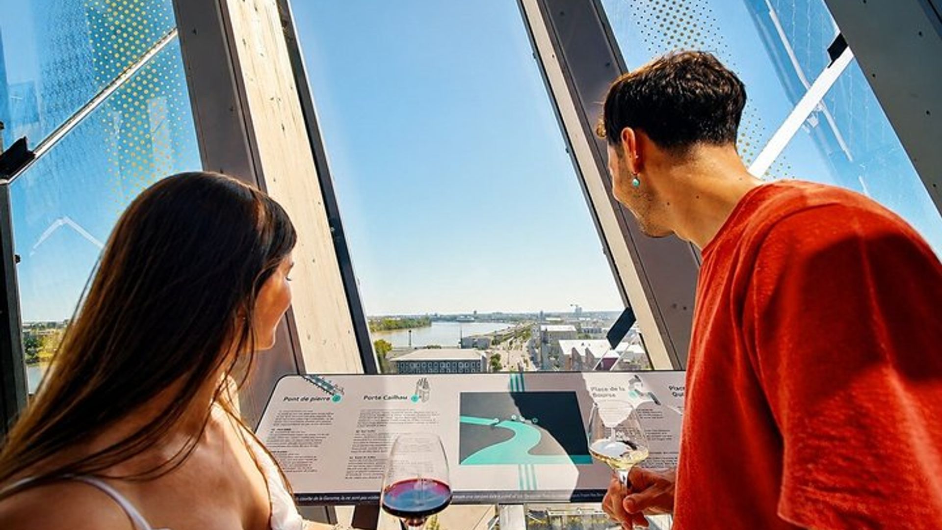 Bordeaux City Pass avec entrée à la Cité du Vin et billet de transport