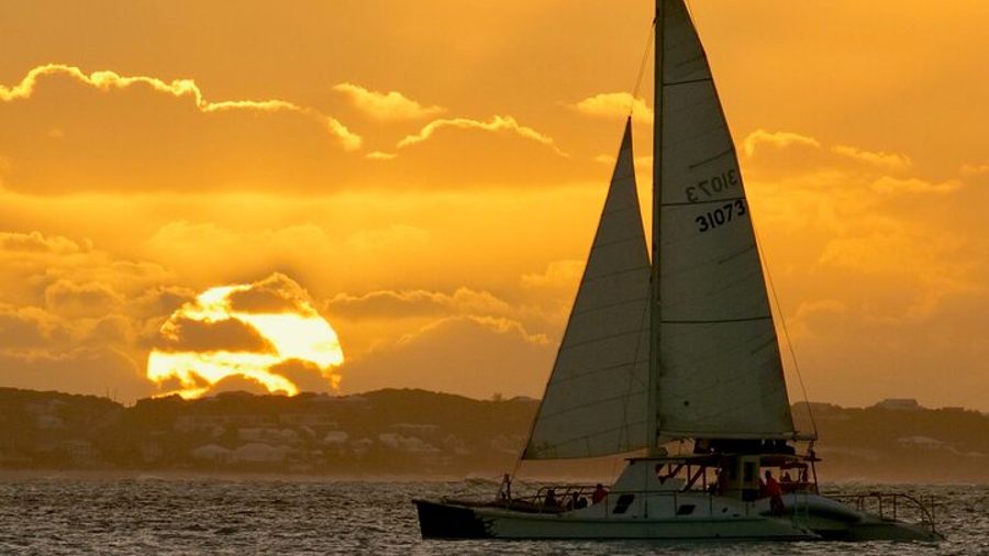 Grace Bay, Providenciales: Group Champagne Sunset Cruise