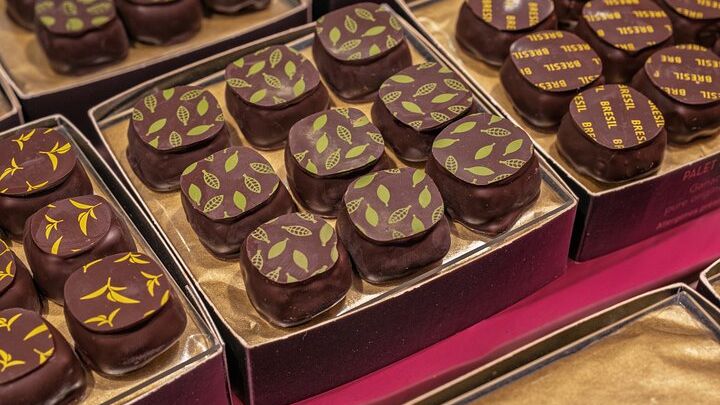 Geneva Chocolate & Sweet Delights Walking Tour by Do Eat Better