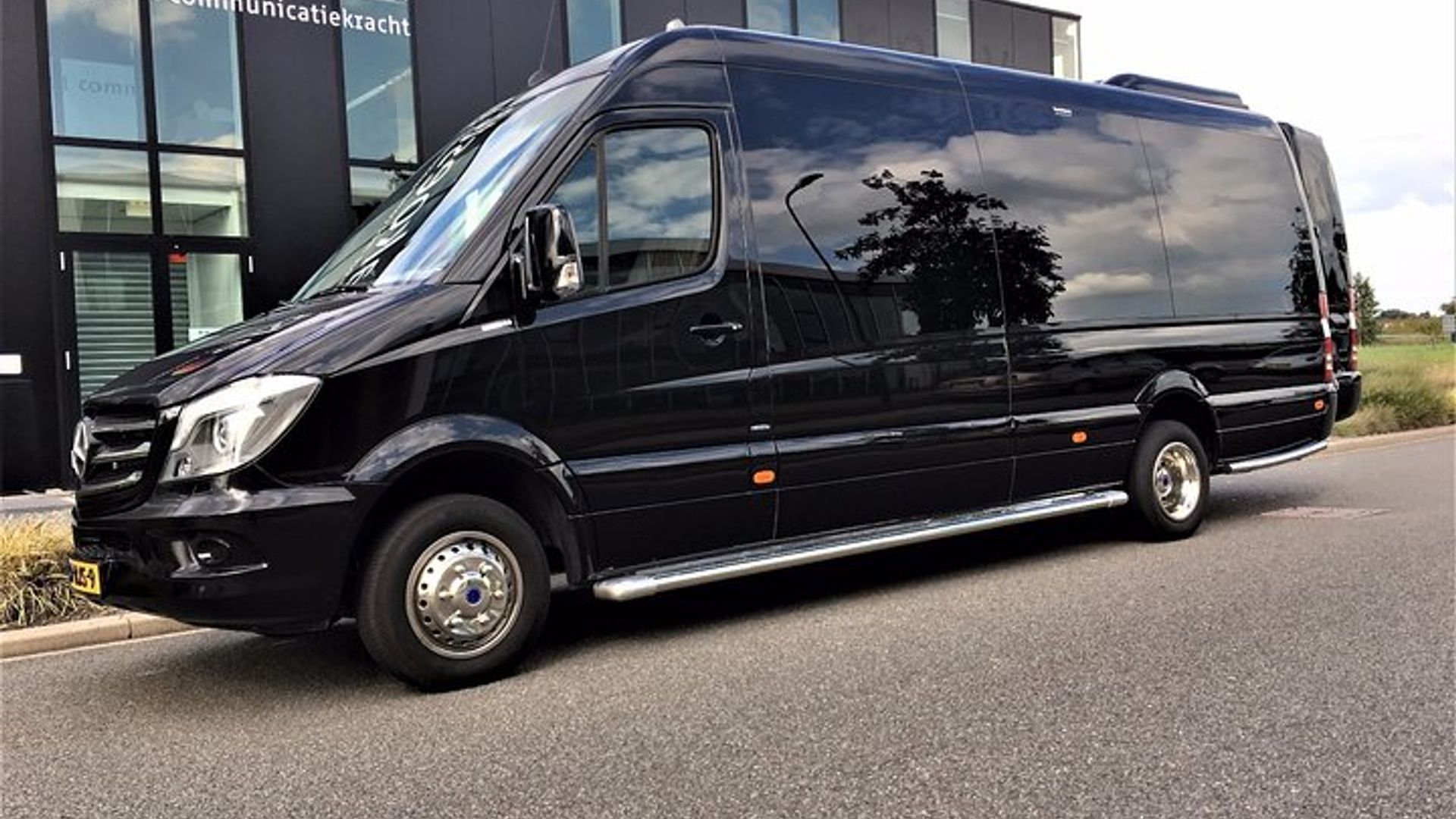 1-15 persons Taxi or Bus Transfer Amsterdam Airport to Leeuwarden
