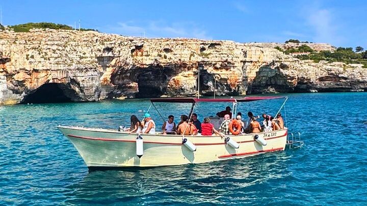 Tour to the Caves of St.M. of Leuca (2 hours)