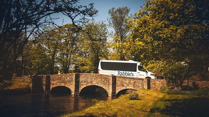 Cotswolds and Oxford Group Driving Tour from Bath