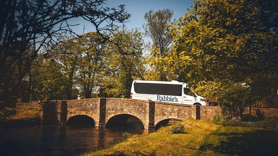 Cotswolds and Oxford Group Driving Tour from Bath