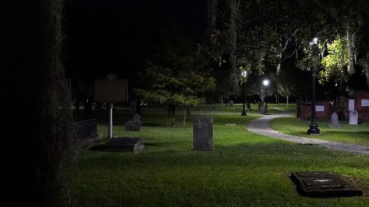 Savannah Ghost Hunt Walking Tour