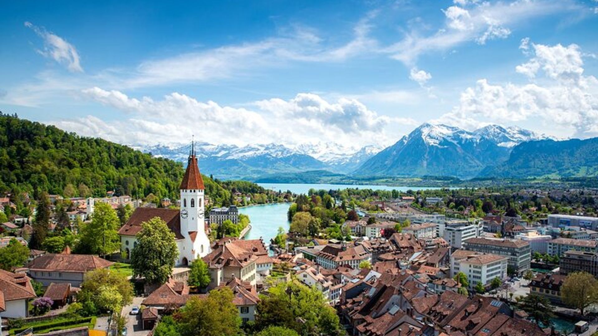 De Lucerne : Visite de Thoune, grottes de Beatus, croisière sur le lac et fromage