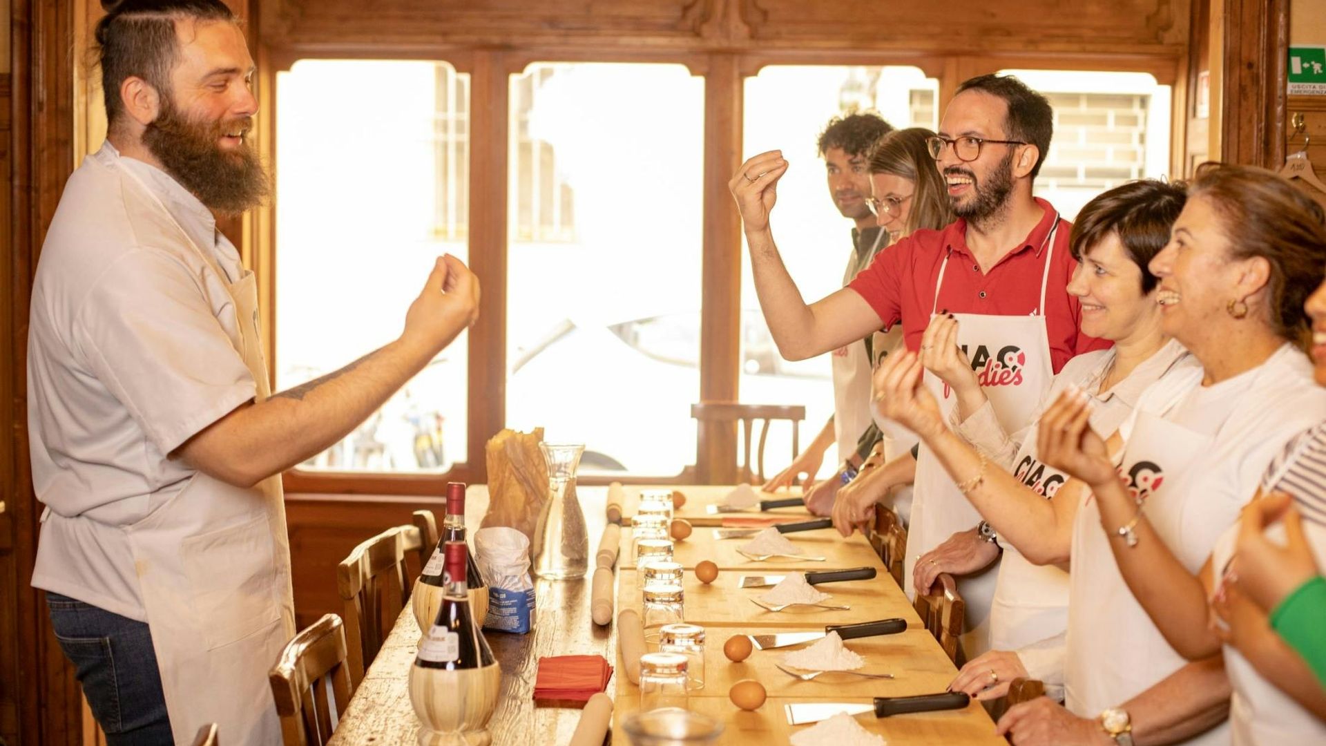 Semi-private cooking masterclass with wine and market visit