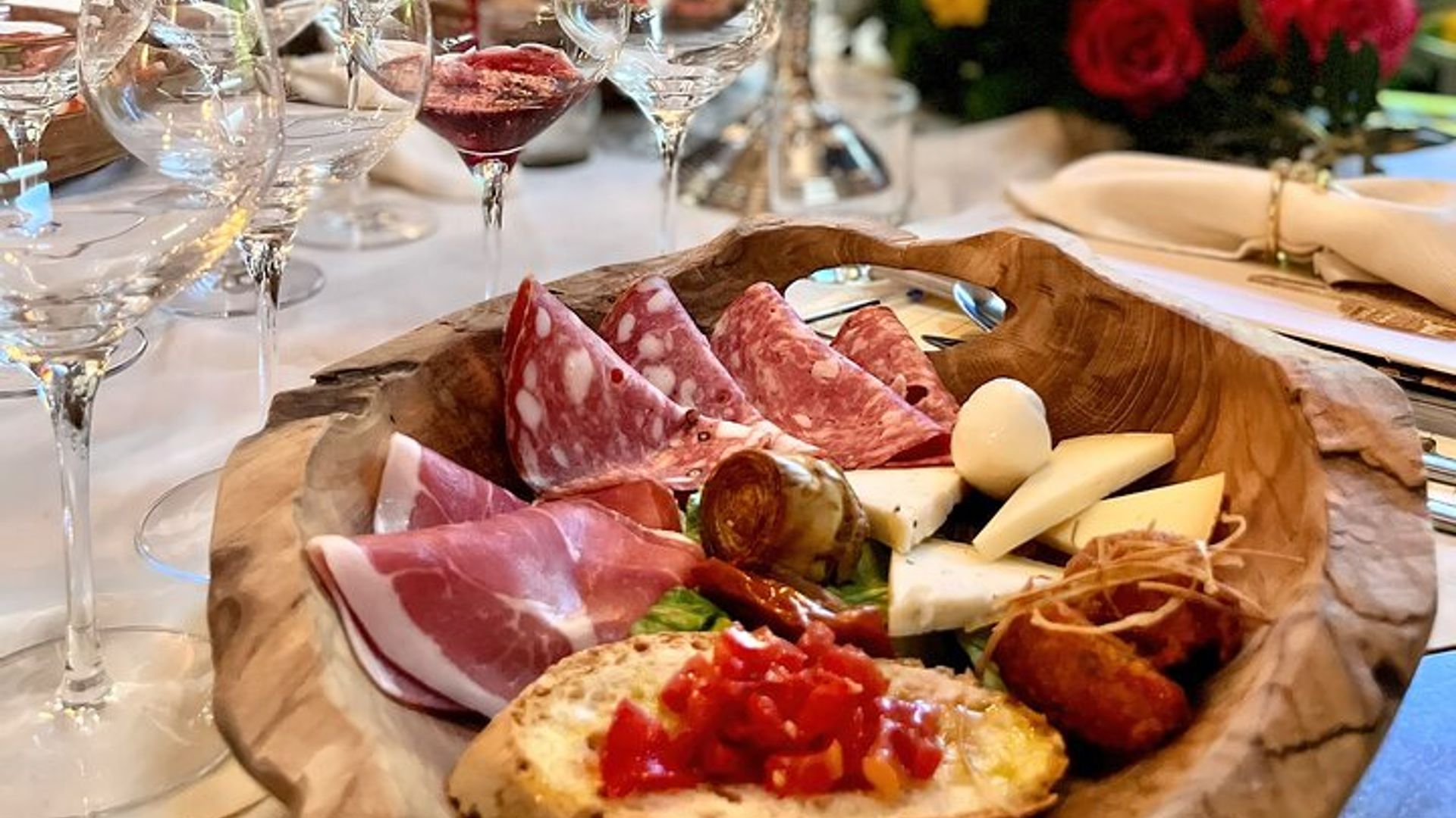 San Gimignano Private Experience from Chigi Tower & Wine Tour