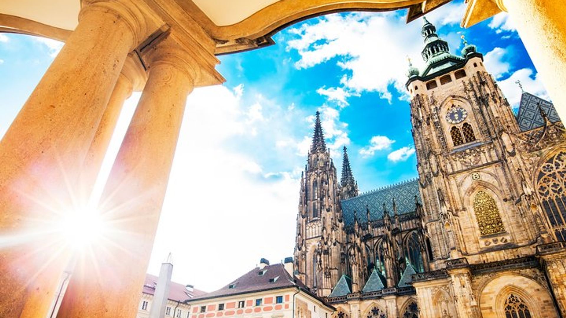 Prague Castle: Brief Introduction & Entrance Ticket