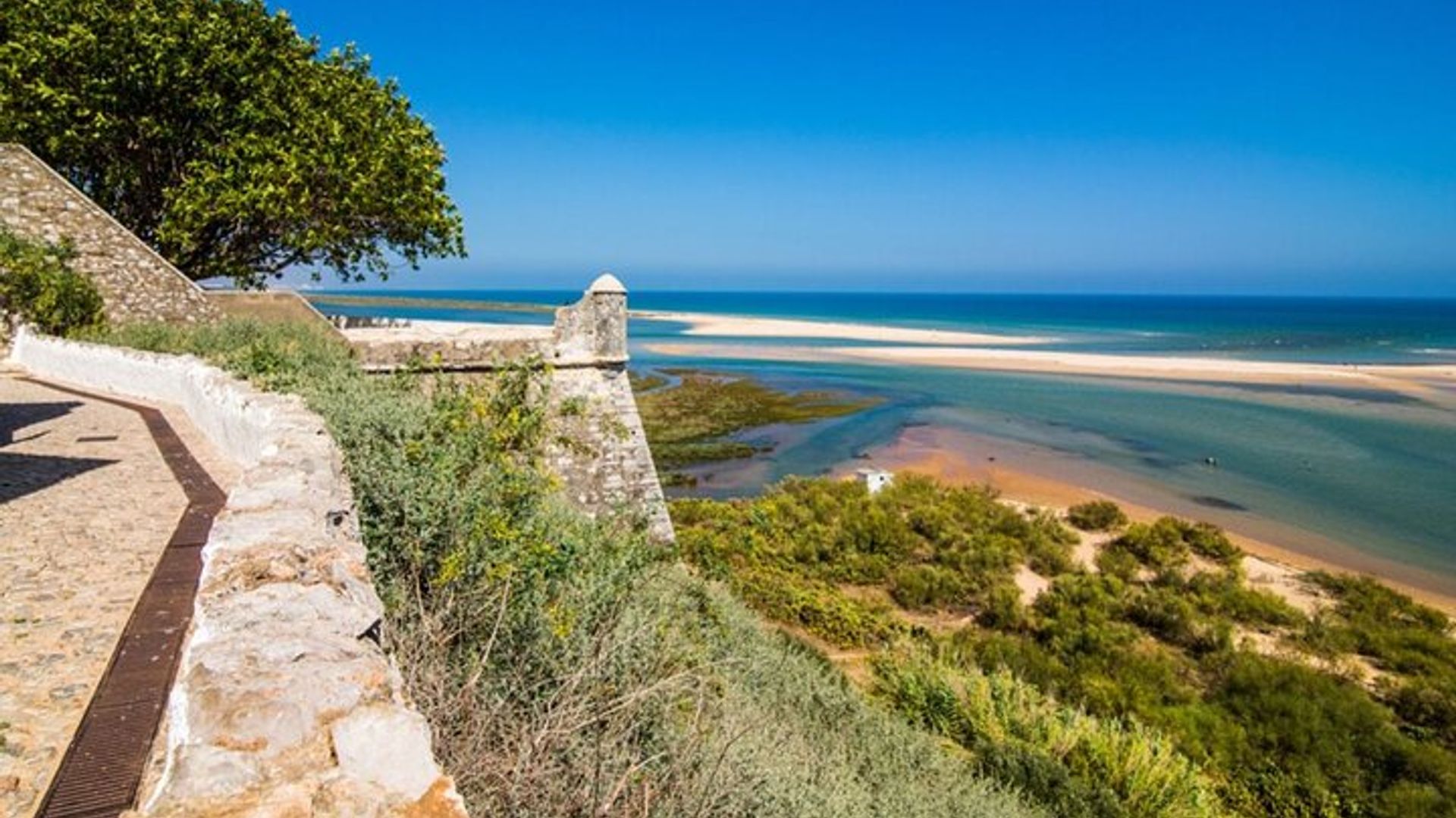 Tavira : Private Jeep 4x4 Tour, Cacela Velha & Ria Formosa