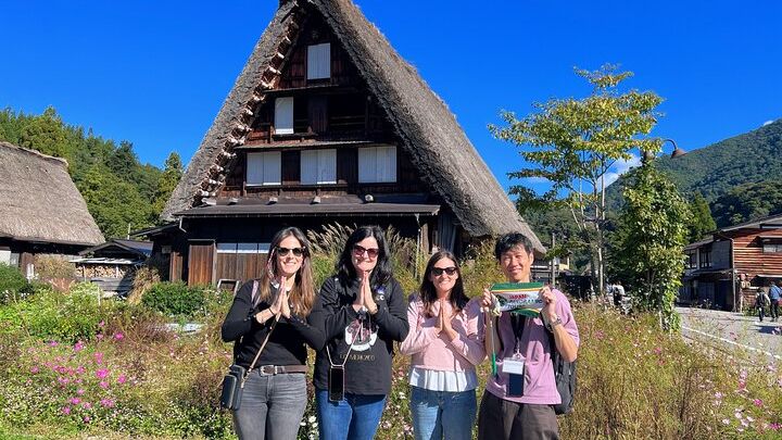 Shirakawa-go and Kanazawa Full-Day Tour