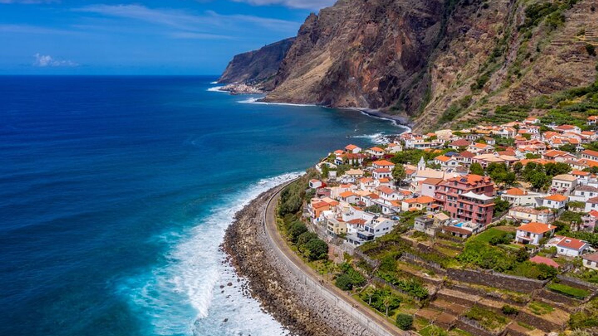 Sunny Southwest, Rum, Banana, Waterfall and Lighthouse Discovery