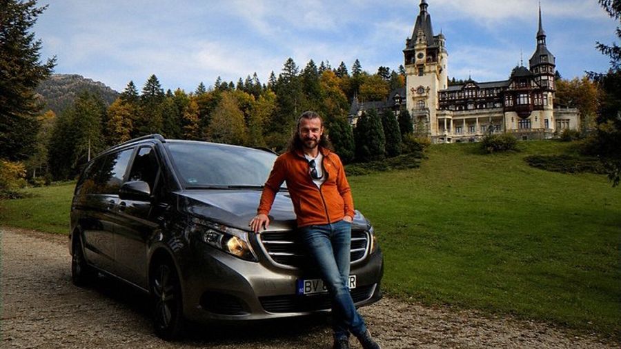 Peleș, Bran & 'Wednesday' Cantacuzino Castle - Tour from Brașov
