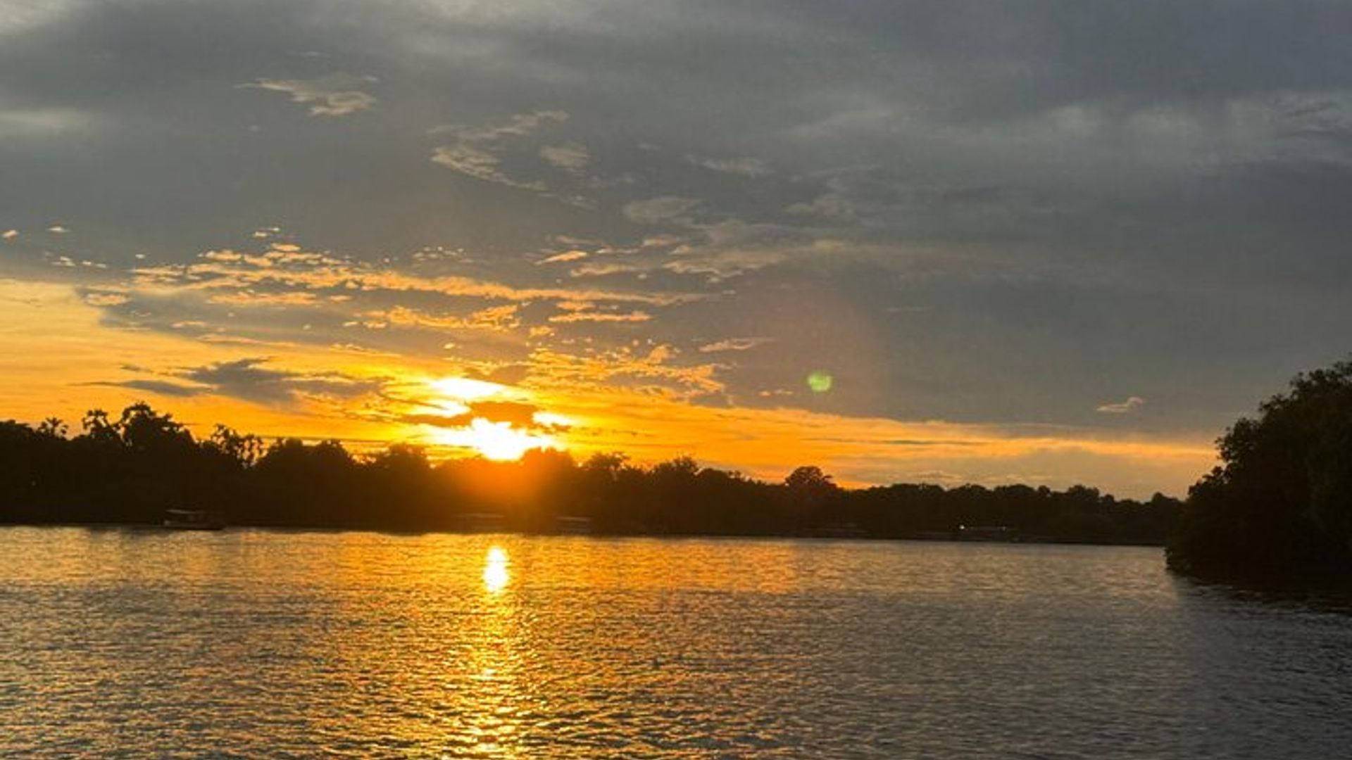 Iminsi 5 Yimvura ya Victoria, Hwange, na Chobe Safari Adventure