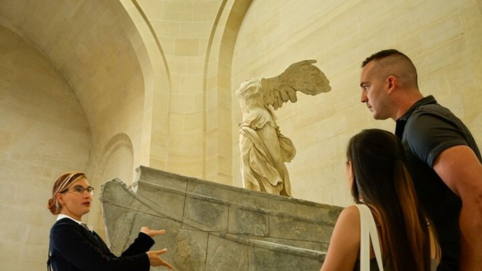 Tour Guidato con Accesso Salta Fila al Magnifico Museo del Louvre di Parigi