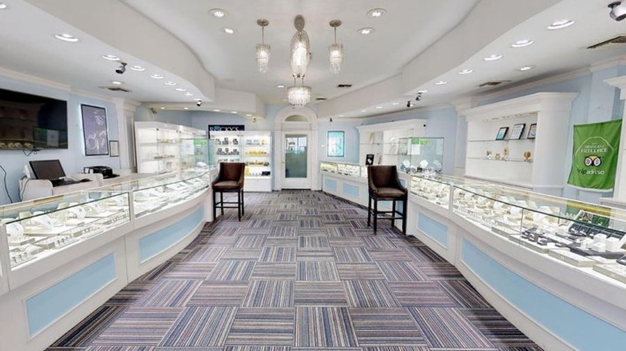 Bling and Beverages Cayman Jewelry Shopping Experience