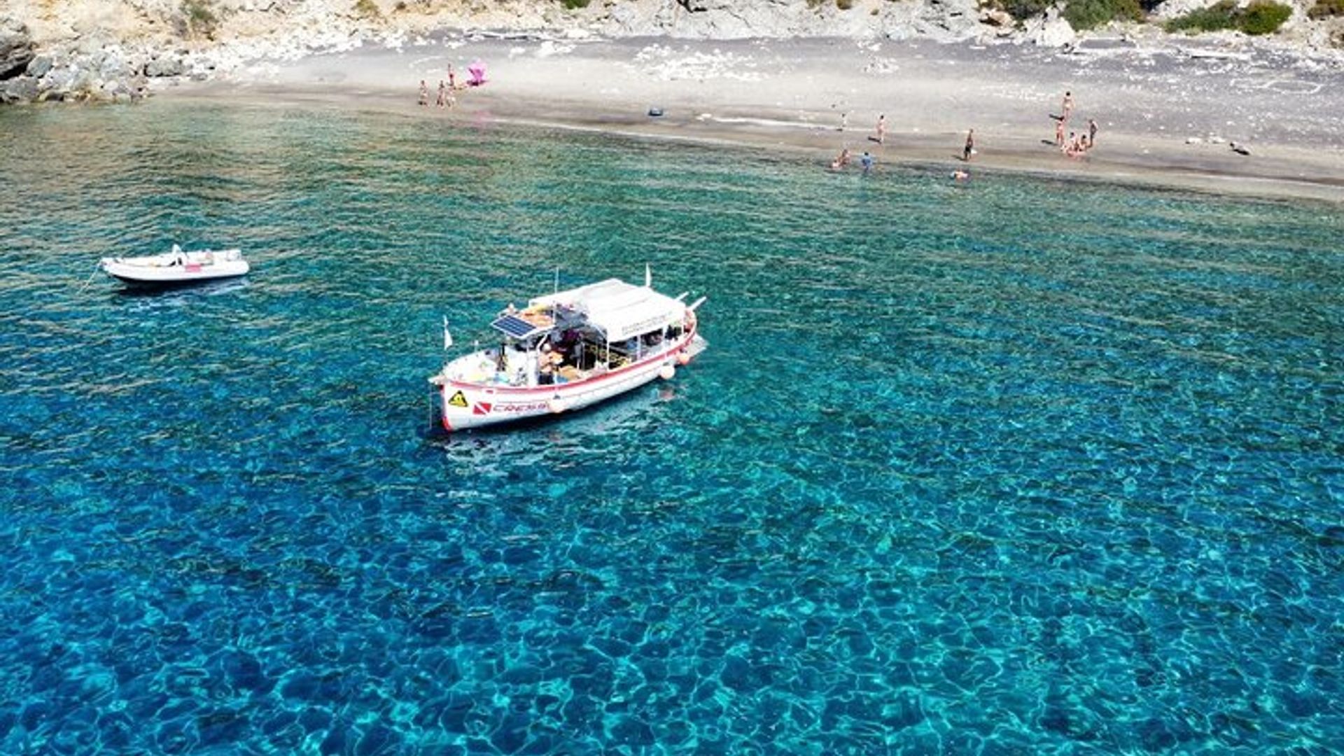 Kleine Gruppe Elba Insel Abenteuer Bootstour und Abendessen bei Sonnenuntergang