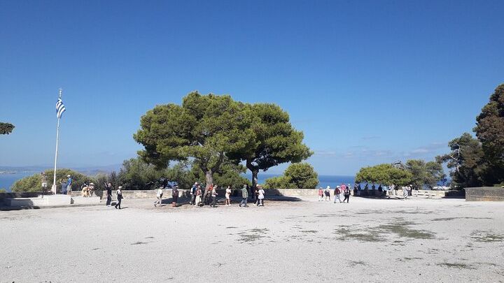 Chania Private Guided Half-Day Sightseeing Tour with Market