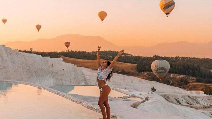 Pamukkale Day Trip with Lunch and Sunrise Hot-Air Balloon Ride