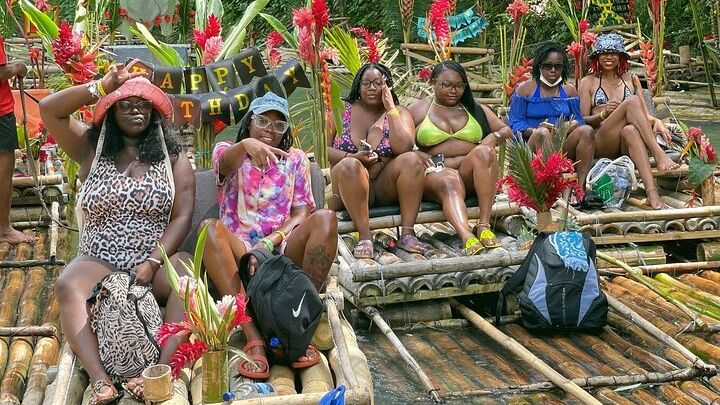 Negril Private Bamboo Rafting Tour with Limestone Foot Massage