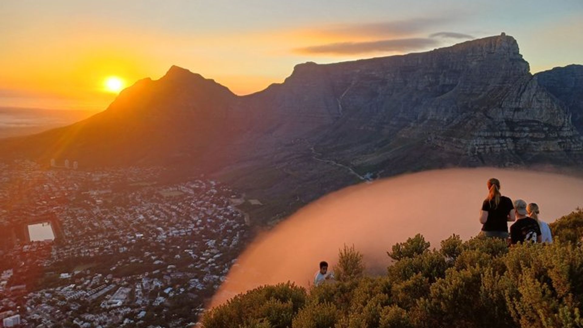 Caminata guiada por el amanecer o la puesta del sol en grupos pequeños (máx. 6)
