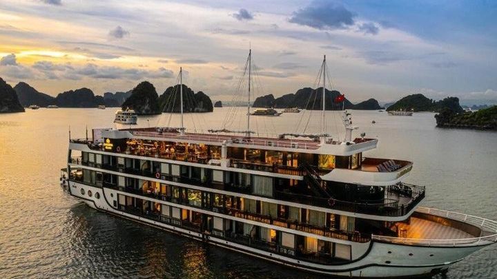 3-Day Ninh Binh and Ha Long Bay or Lan Ha Bay Trip from Hanoi