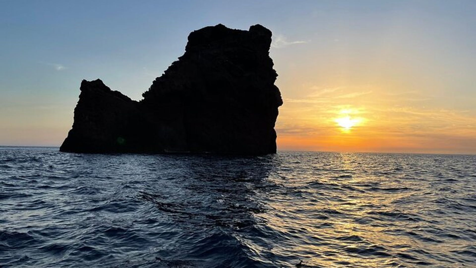Passeio de Barco de Meio Dia para Scandola Calanche de Piana