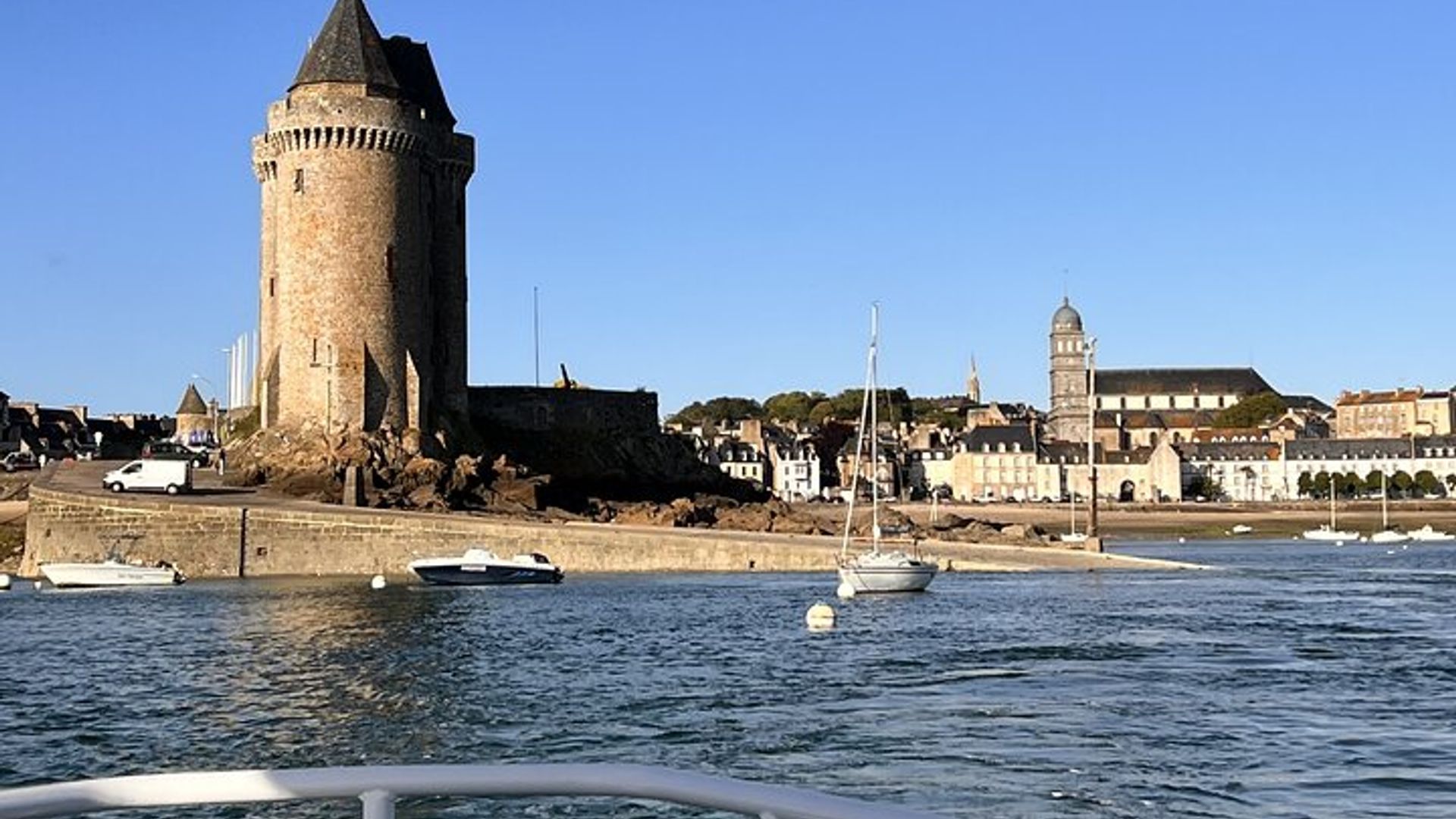 Cruise on the history of St-Malo Only in French