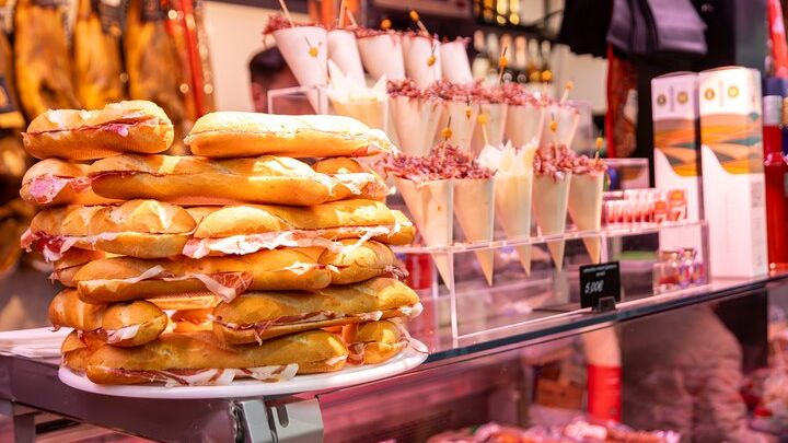 Malaga Small-Group Food Tour: 12 Tastings With Drinks Included