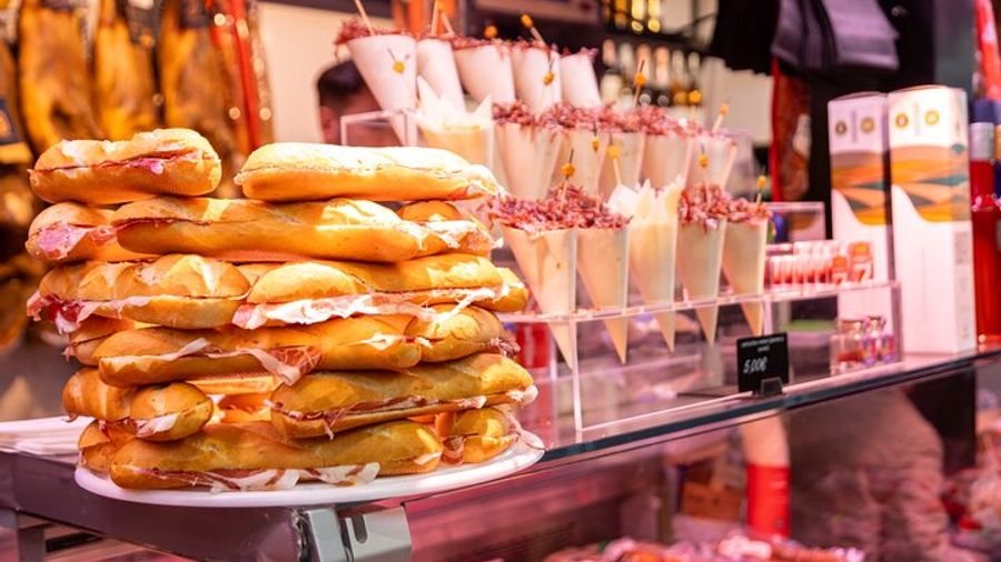 Malaga Small-Group Food Tour: 12 Tastings With Drinks Included
