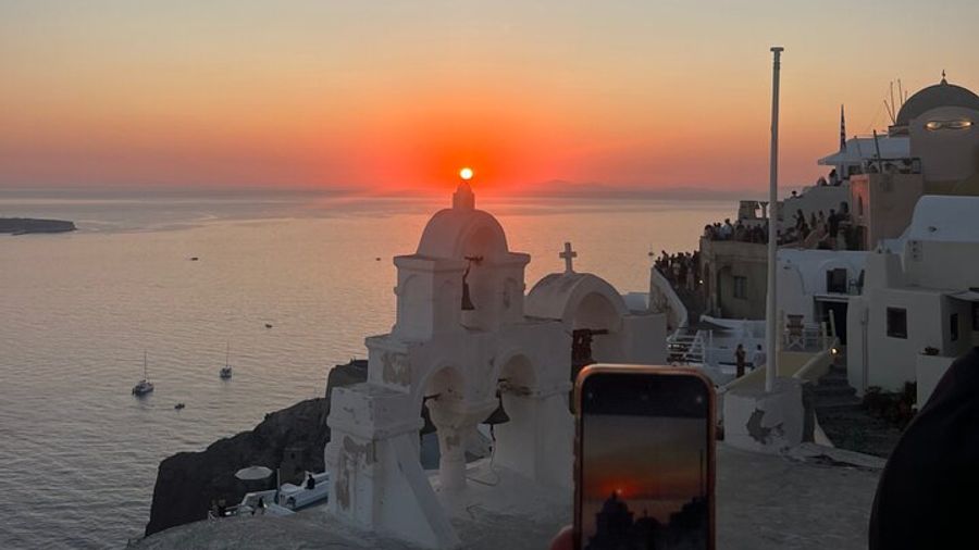 Santorini Private Sightseeing Tour with Cruise Port Pickup