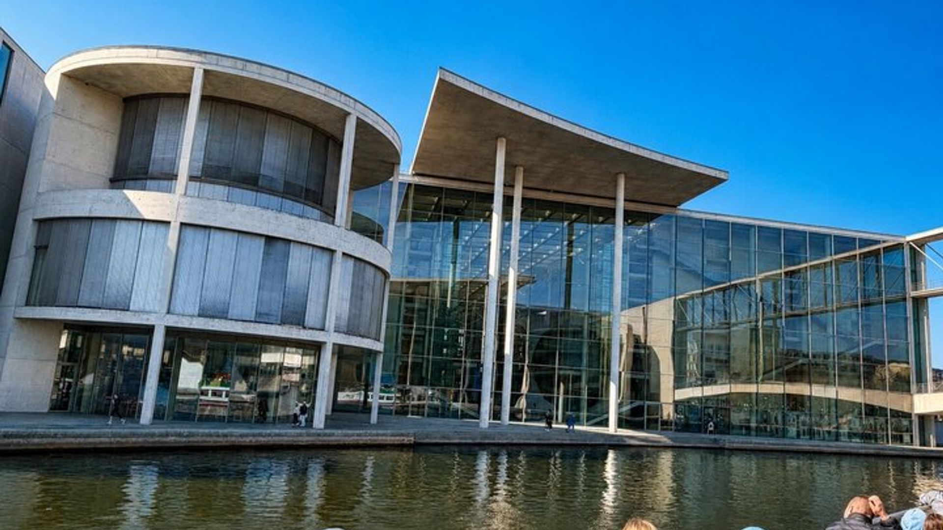 Scenic Spree River Cruise in Berlin with Live Commentary
