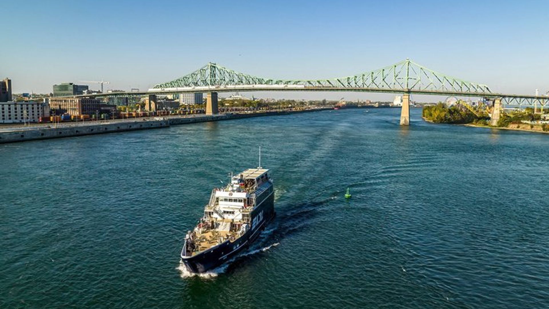 Crucero por el río Montreal y Basílica de Notre Dame