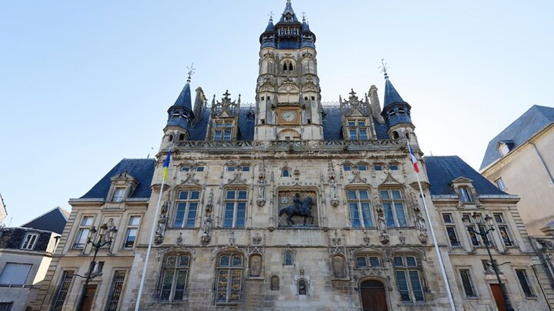 Compiègne: Audioguide-Stadtrundgang, 1 Stunde 50 Minuten und 17 Kommentare