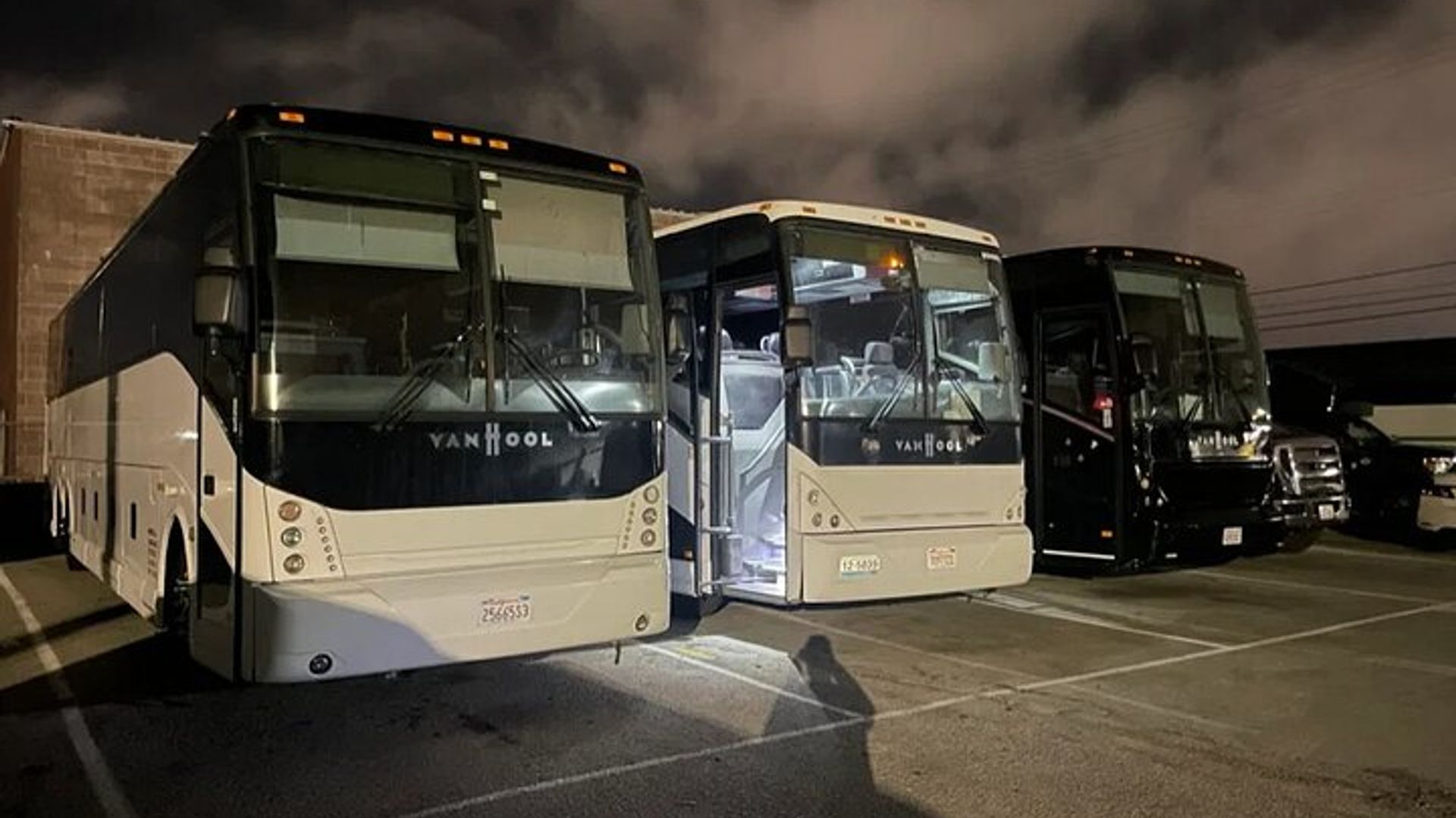 San Francisco to Palisades Lake Tahoe Ski Bus image 2
