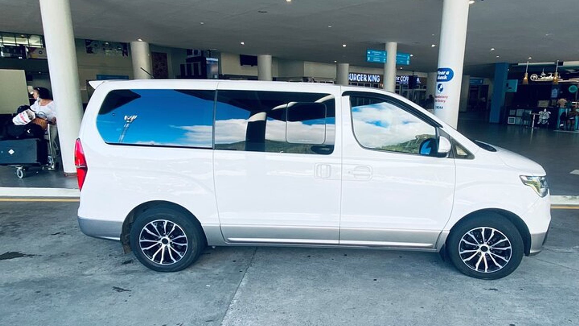 Seychelles Private One-Way Airport Transfer