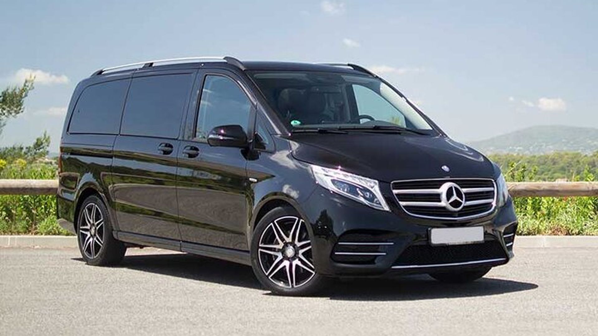 Paris Private Transfer to Charles De Gaulle or Orly Airport