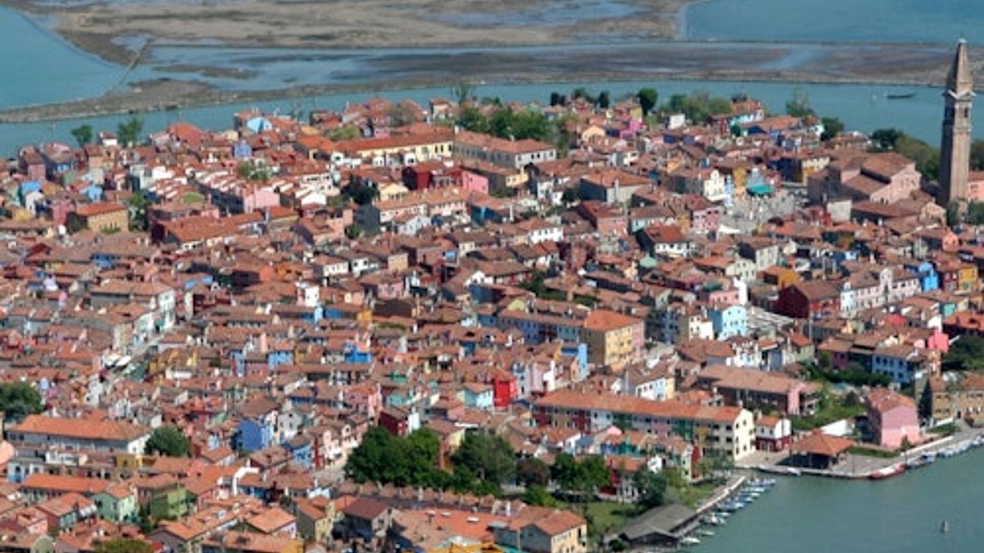 Murano & Burano: Guided Boat Tour from St. Mark's Square + Glassblowing Demo