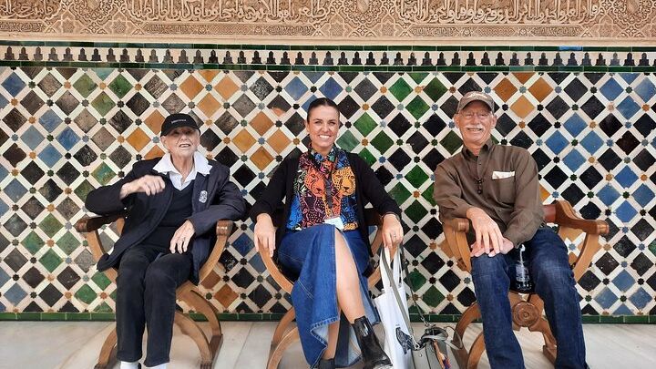 Alhambra Private Tour, with Generalife, Palaces, and Alcazaba