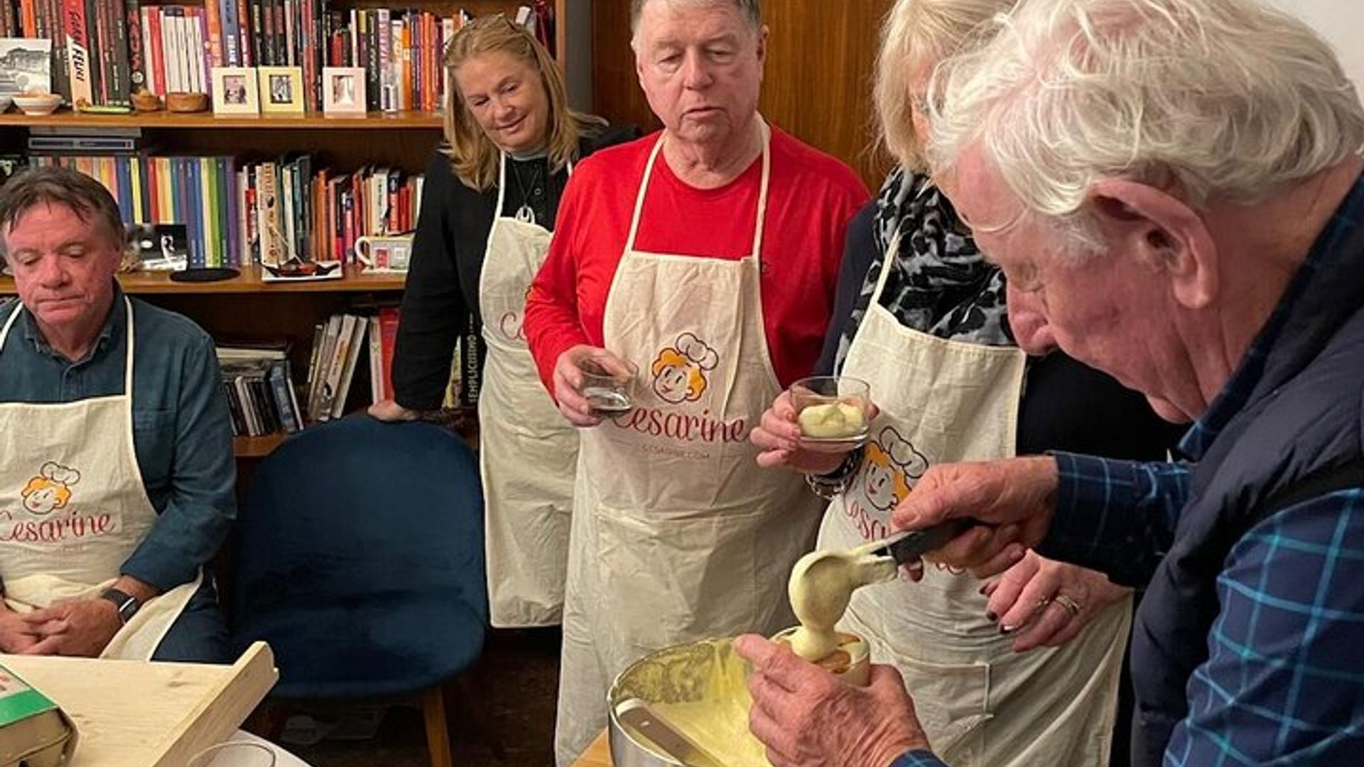 Venice: Food Walk and Homemade Pasta and Dessert Class