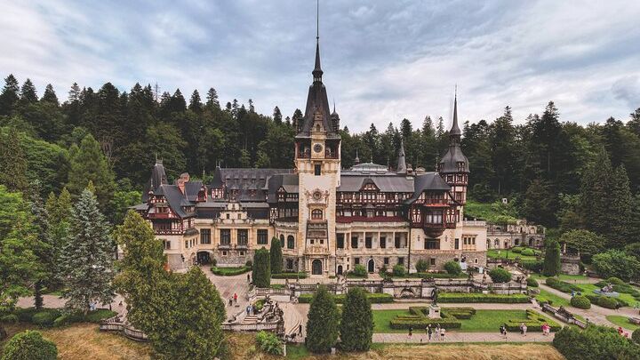 Peleș, Bran & Cantacuzino Castles - private tour from Brasov