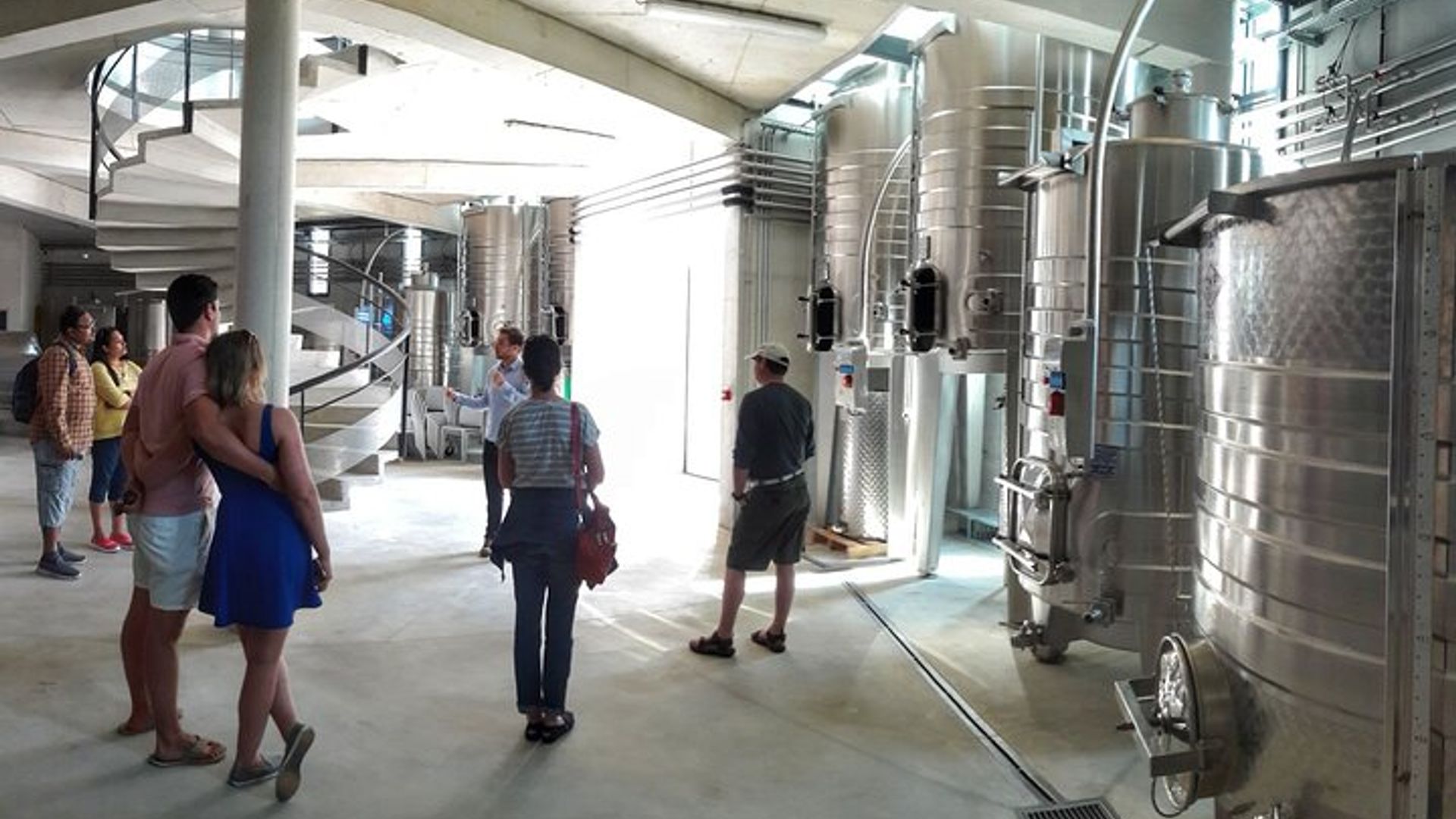 Dégustation de vins en petit groupe à Grasse, Gourdon et Valbonne
