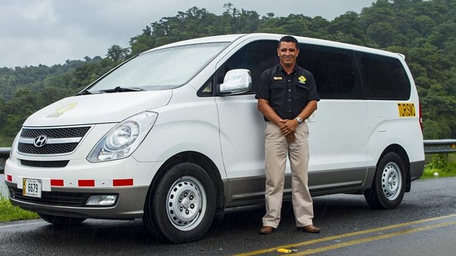 Private Transfer for Small Groups: La Fortuna-Manuel Antonio