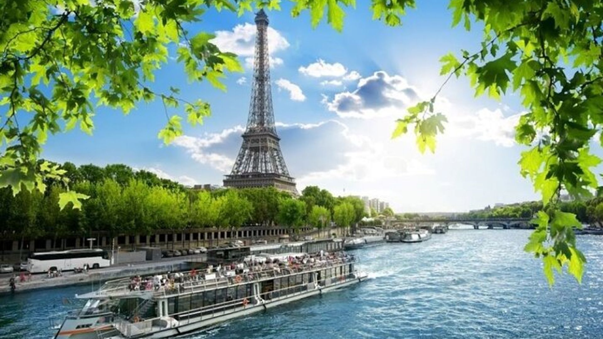 Paris: Pantheon Entry Ticket and Seine River Cruise