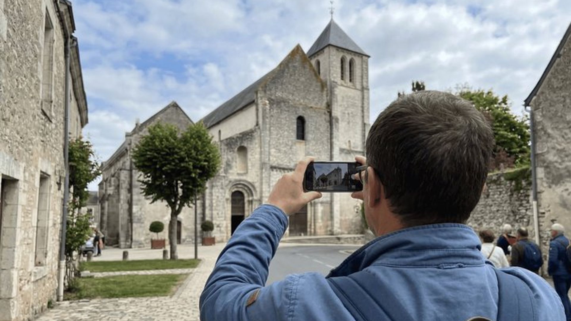 Expedición al Gran Loira con audioguía AI