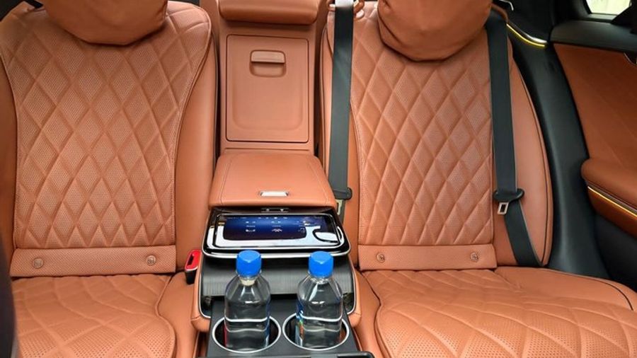 Heathrow Airport to London Private Chauffeur Limo Service