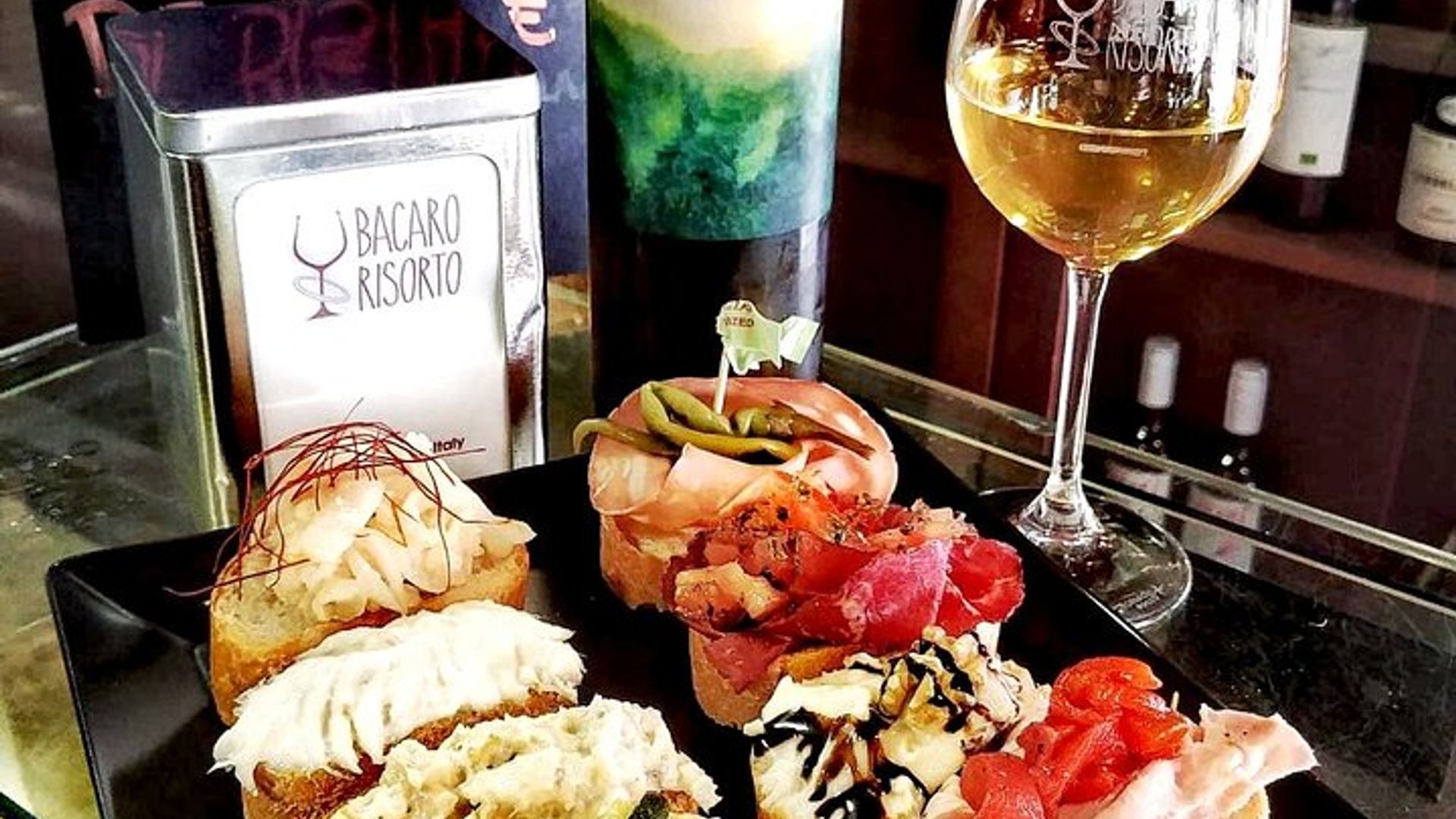 Venice Ultimate Food Tour: Bacaro Hopping Experience