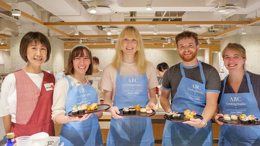 Tokyo Small-Group Tsukiji Fish Market Tour With Cooking Class