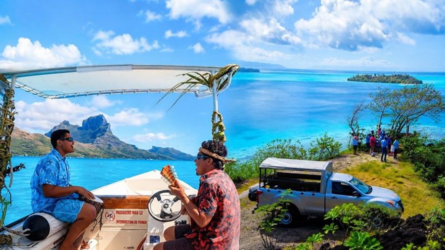 Bora Bora: Lagoon Cruise & 4WD Tour With Snorkeling